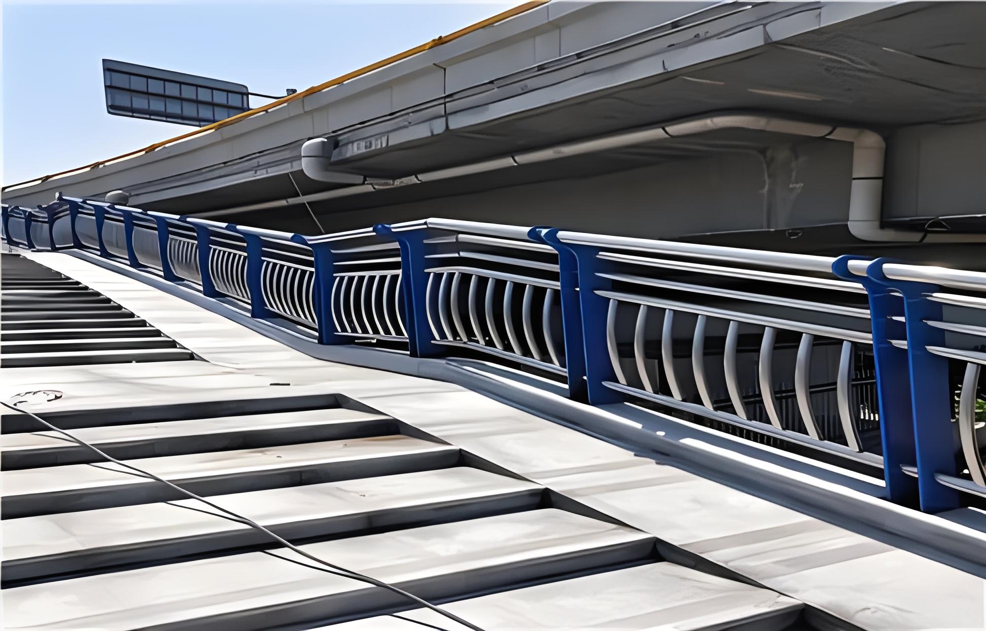 忠县不锈钢桥梁护栏维护方案：确保安全，延长使用寿命